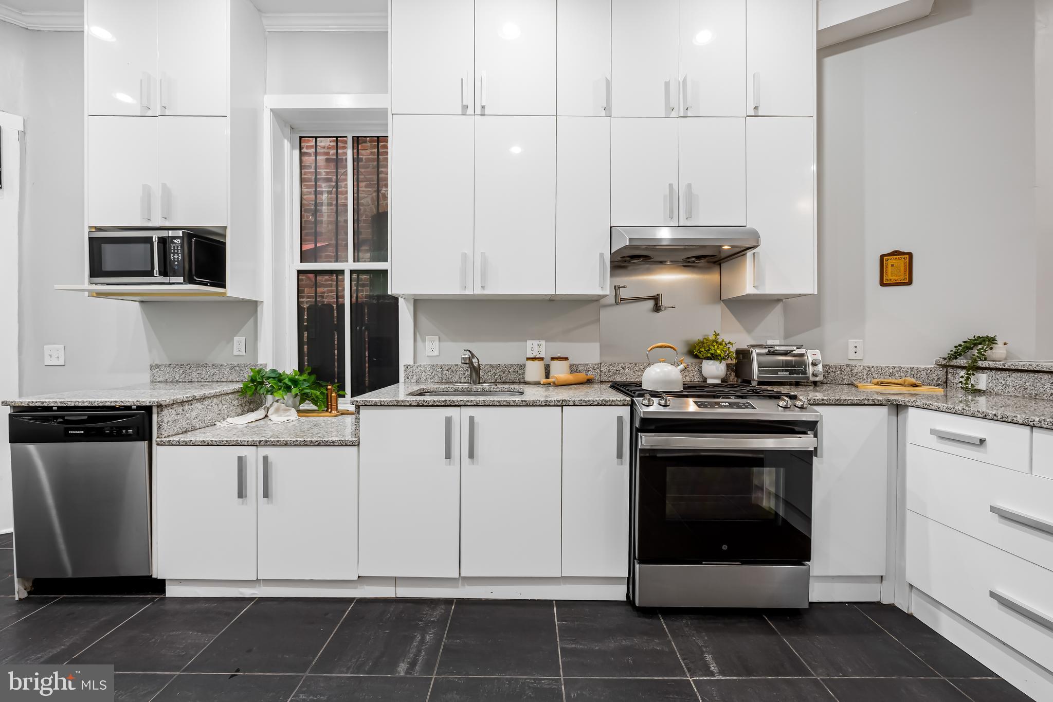 RESERVOIR HILL - Residential