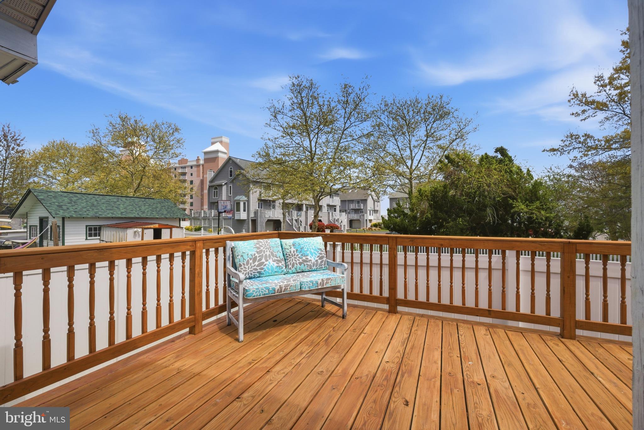 BAYCREST - Residential