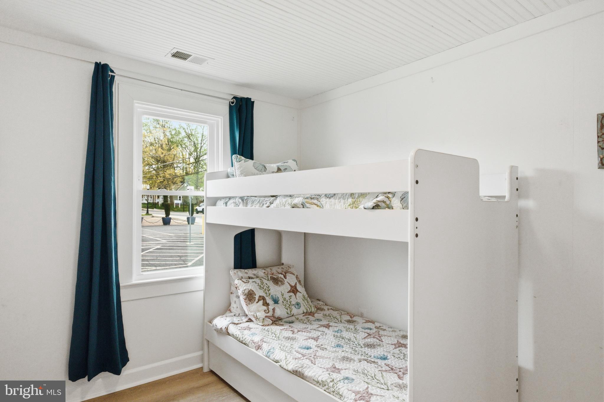 BAYCREST - Residential