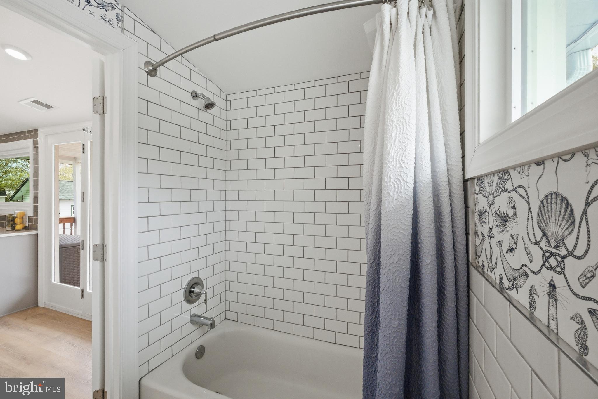 BAYCREST - Residential