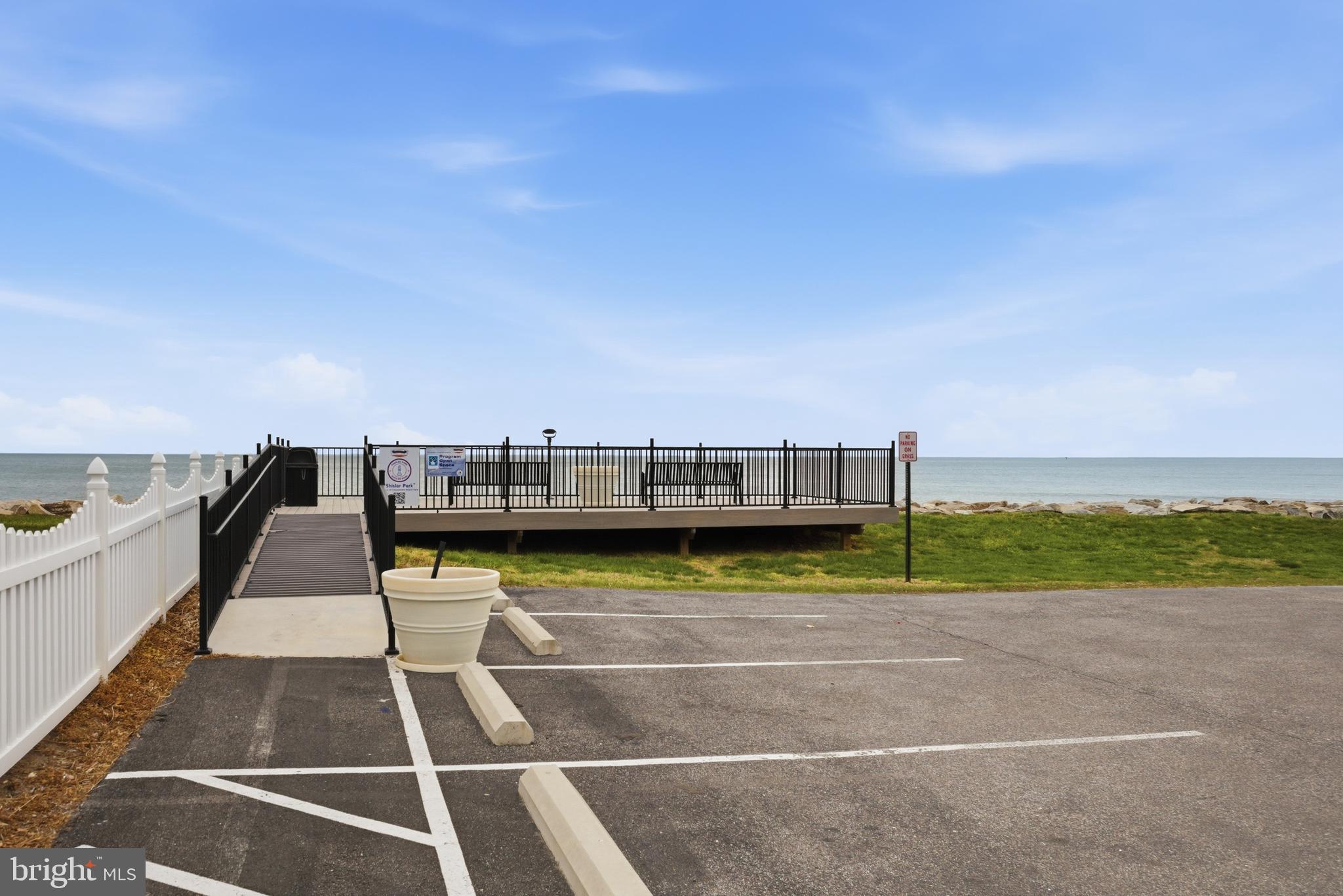 BAYCREST - Residential