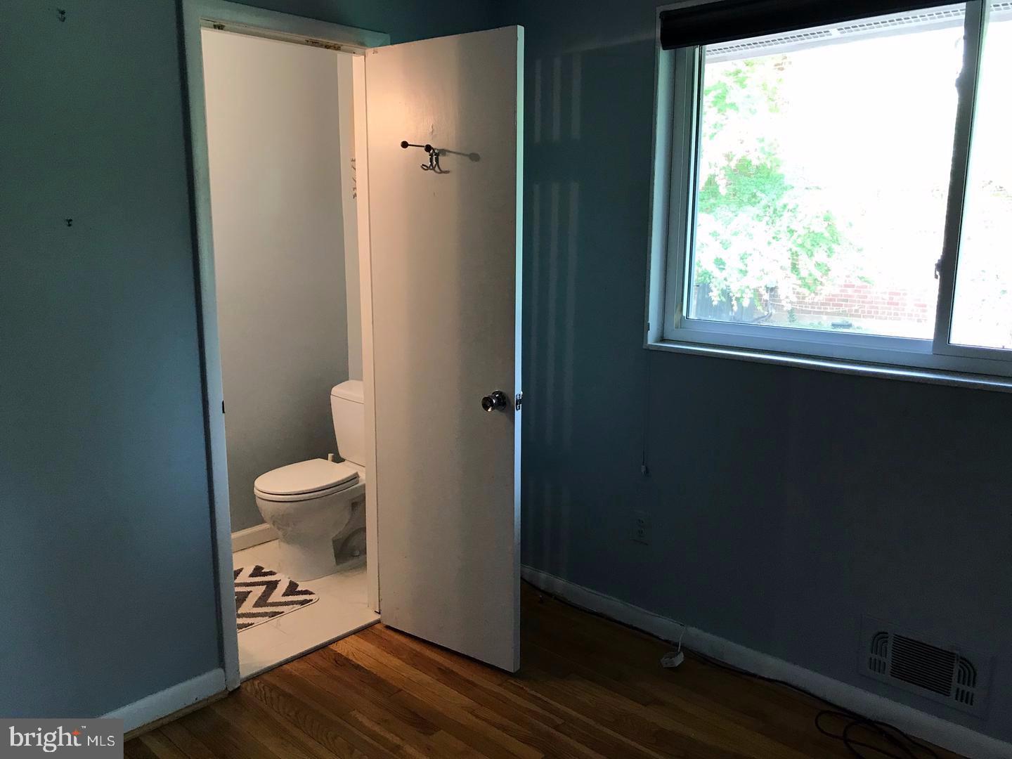 KEMP MILL ESTATES - Residential