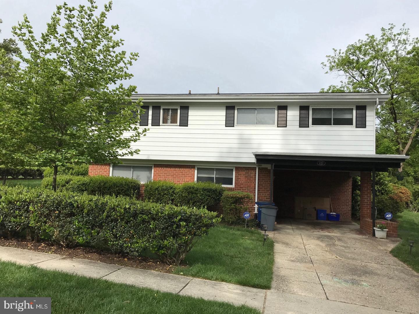 KEMP MILL ESTATES - Residential