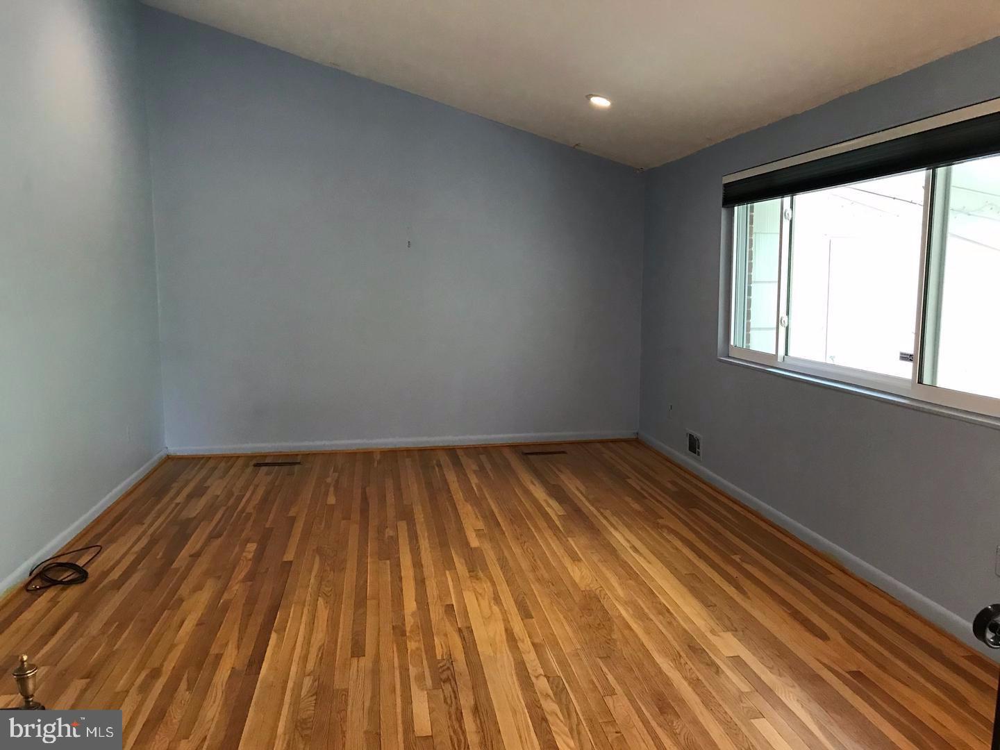 KEMP MILL ESTATES - Residential