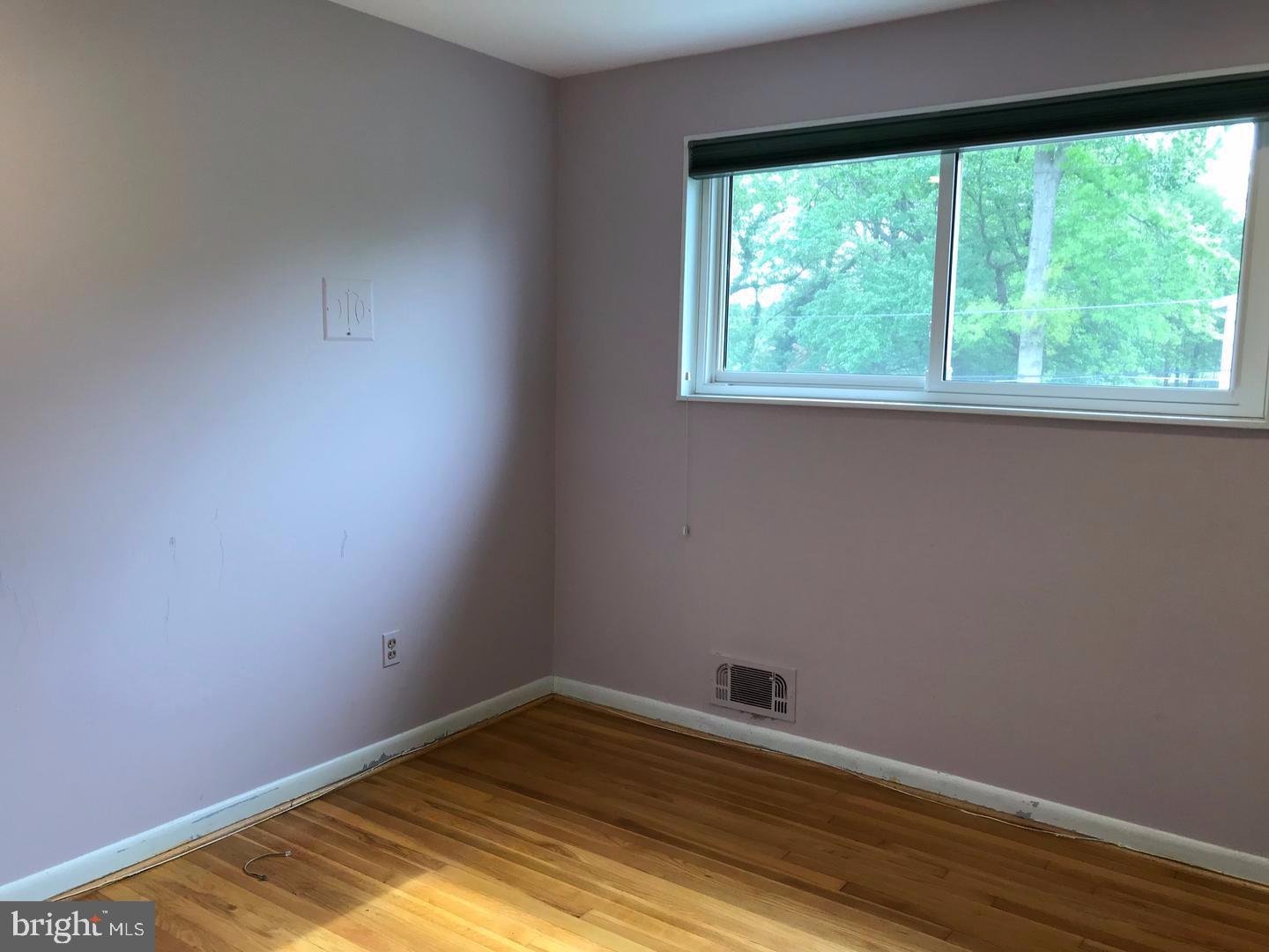 KEMP MILL ESTATES - Residential