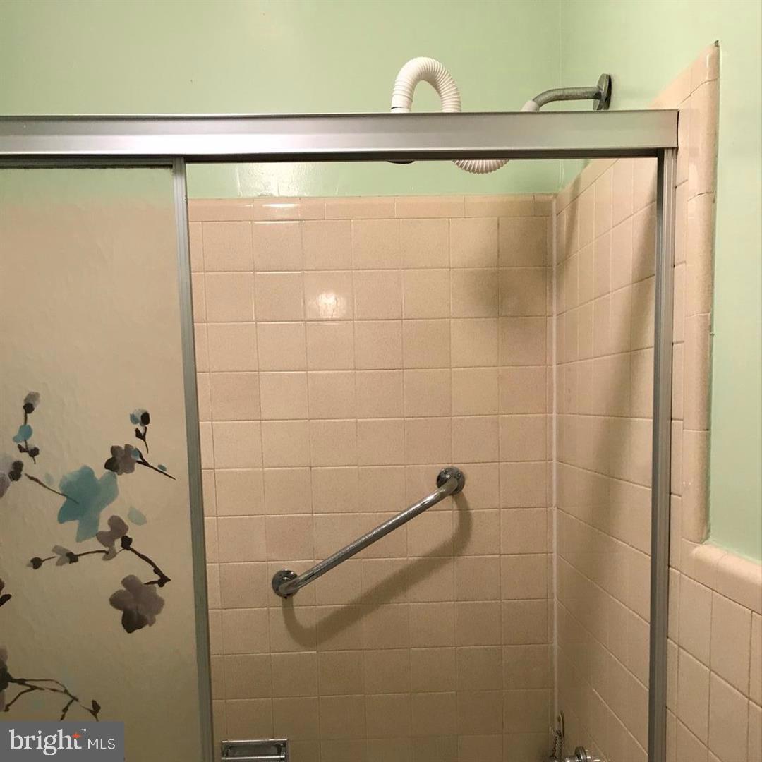 KEMP MILL ESTATES - Residential