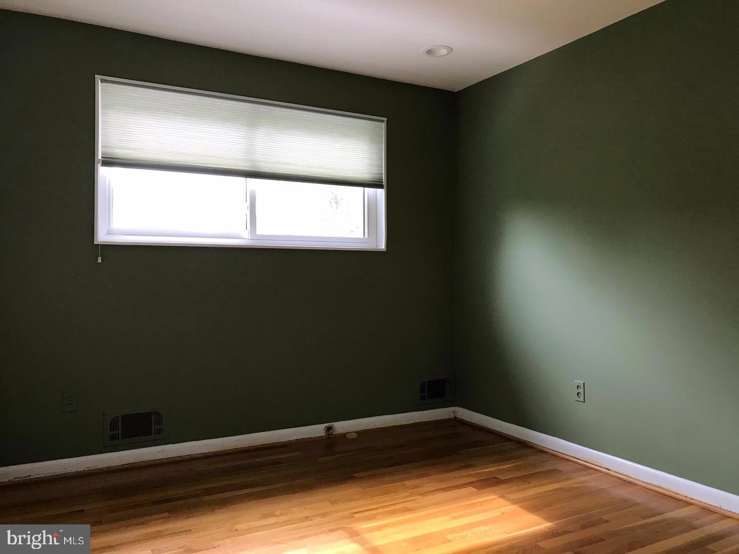 KEMP MILL ESTATES - Residential