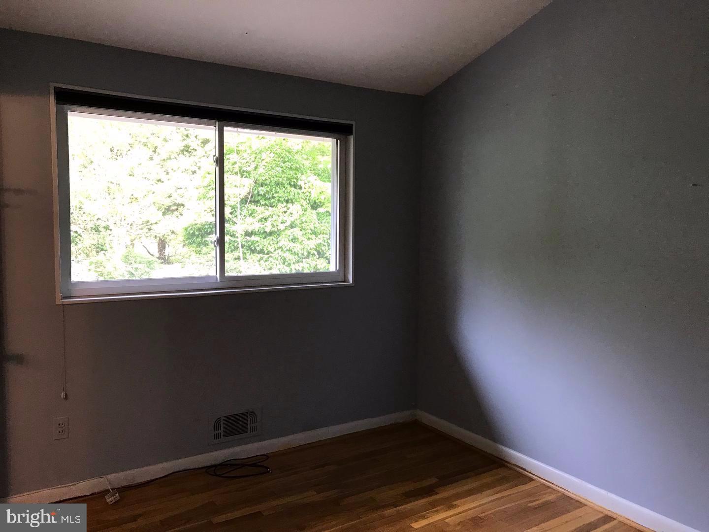 KEMP MILL ESTATES - Residential