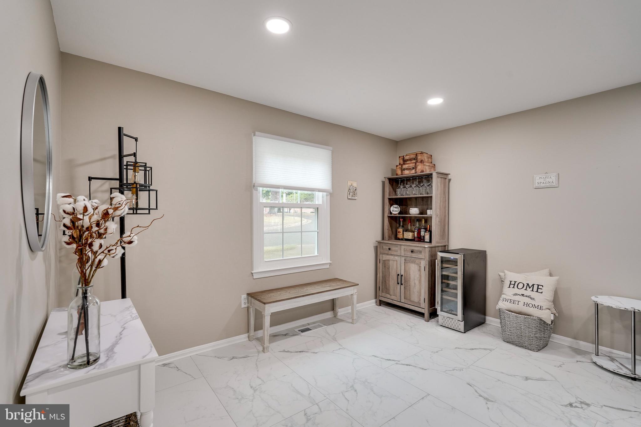 PINECREST HEIGHTS - Residential Lease