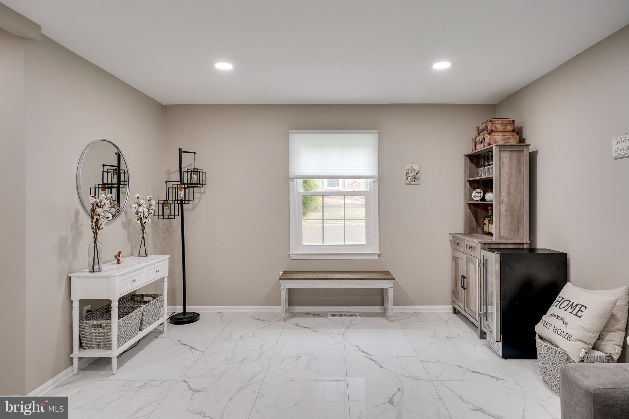 PINECREST HEIGHTS - Residential Lease