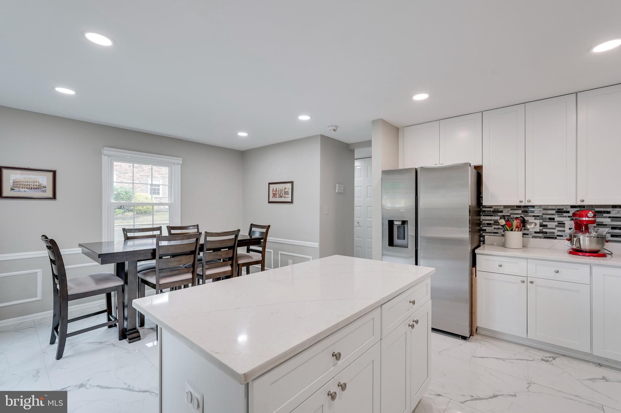 PINECREST HEIGHTS - Residential Lease