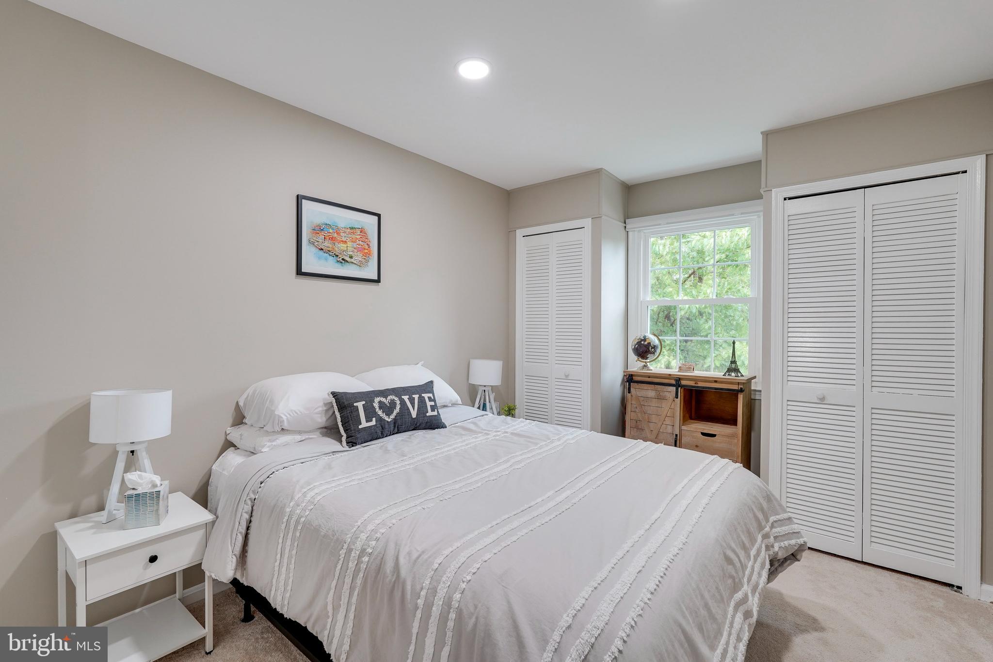 PINECREST HEIGHTS - Residential Lease