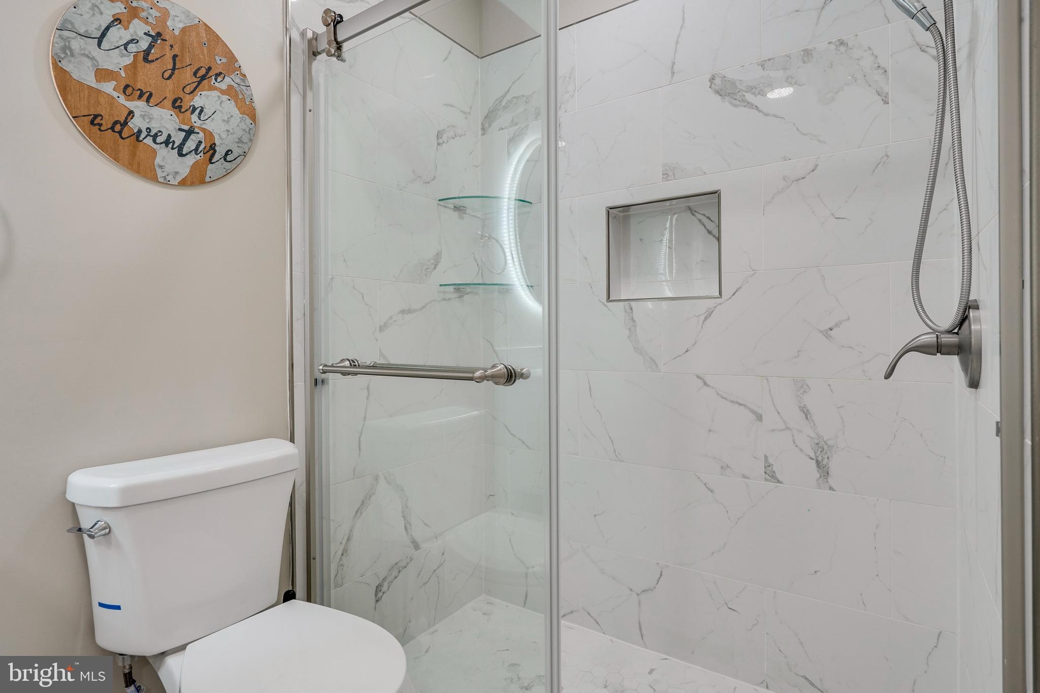 PINECREST HEIGHTS - Residential Lease