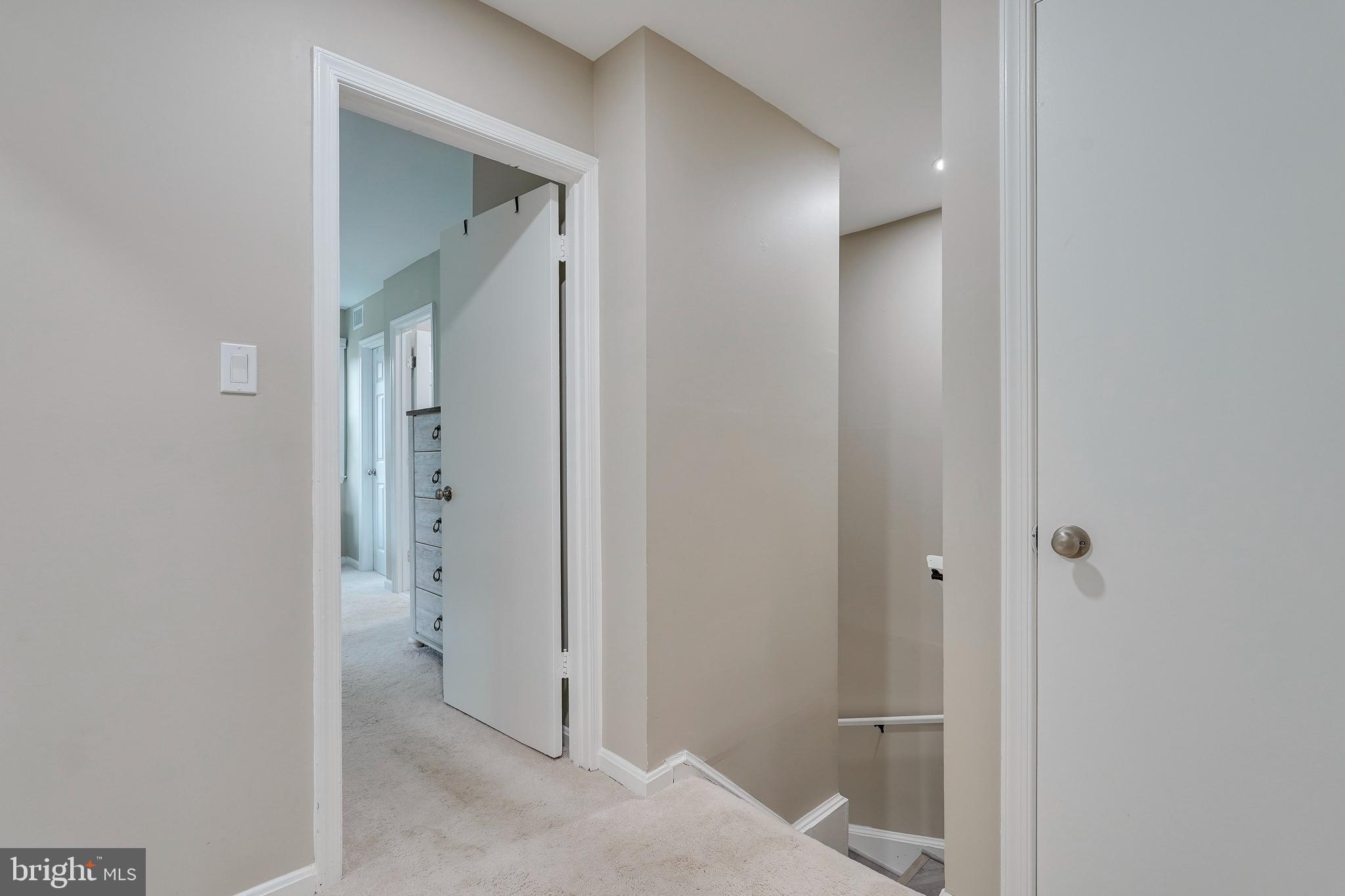 PINECREST HEIGHTS - Residential Lease