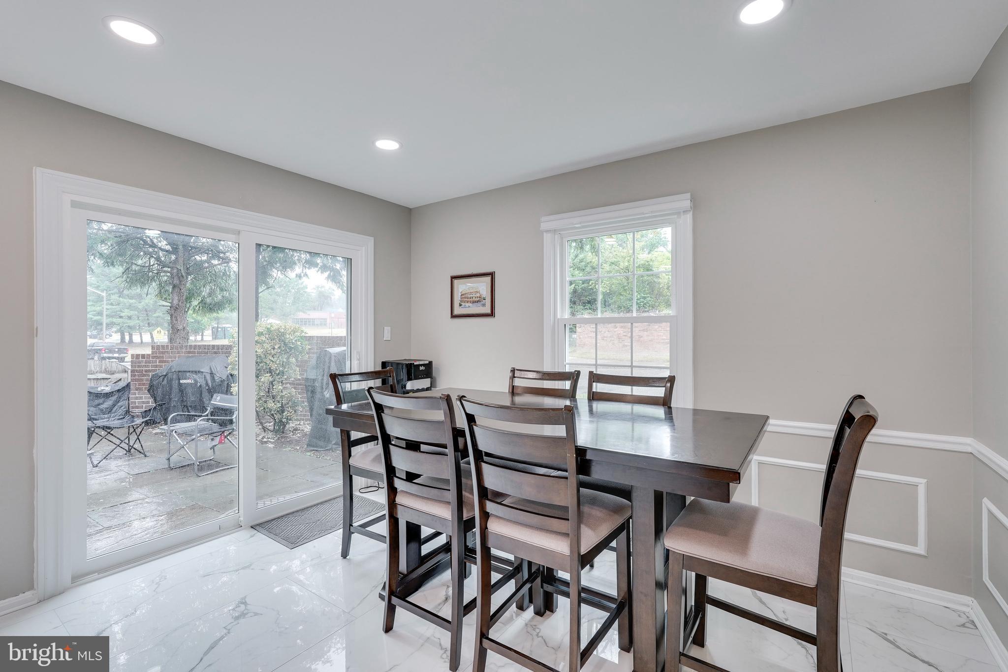 PINECREST HEIGHTS - Residential Lease