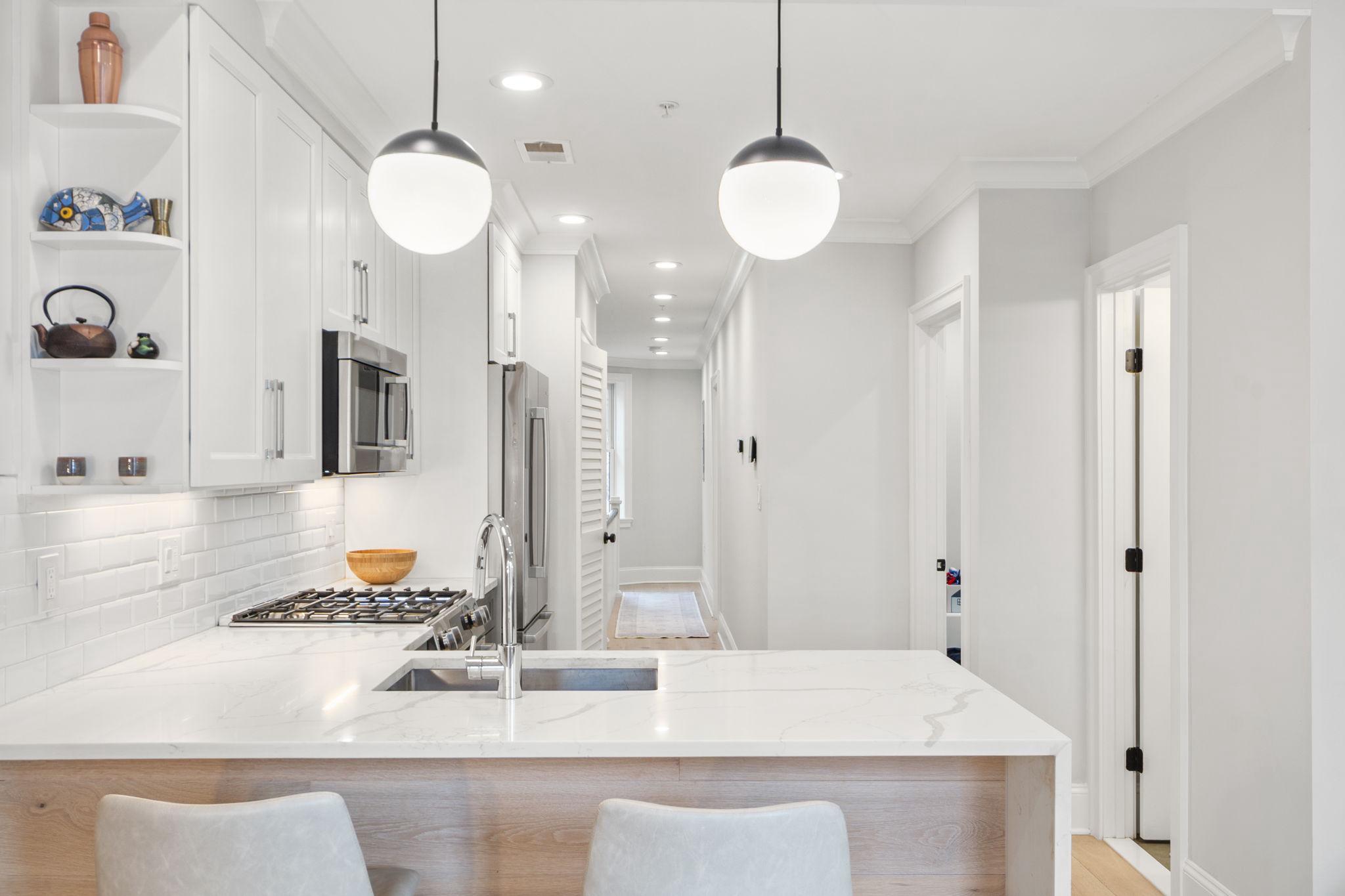 2150 FLORIDA AVENUE NW PH4