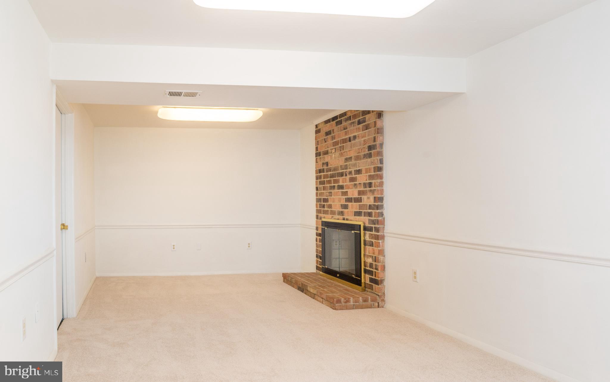 COURTS OF CHANDON - Residential