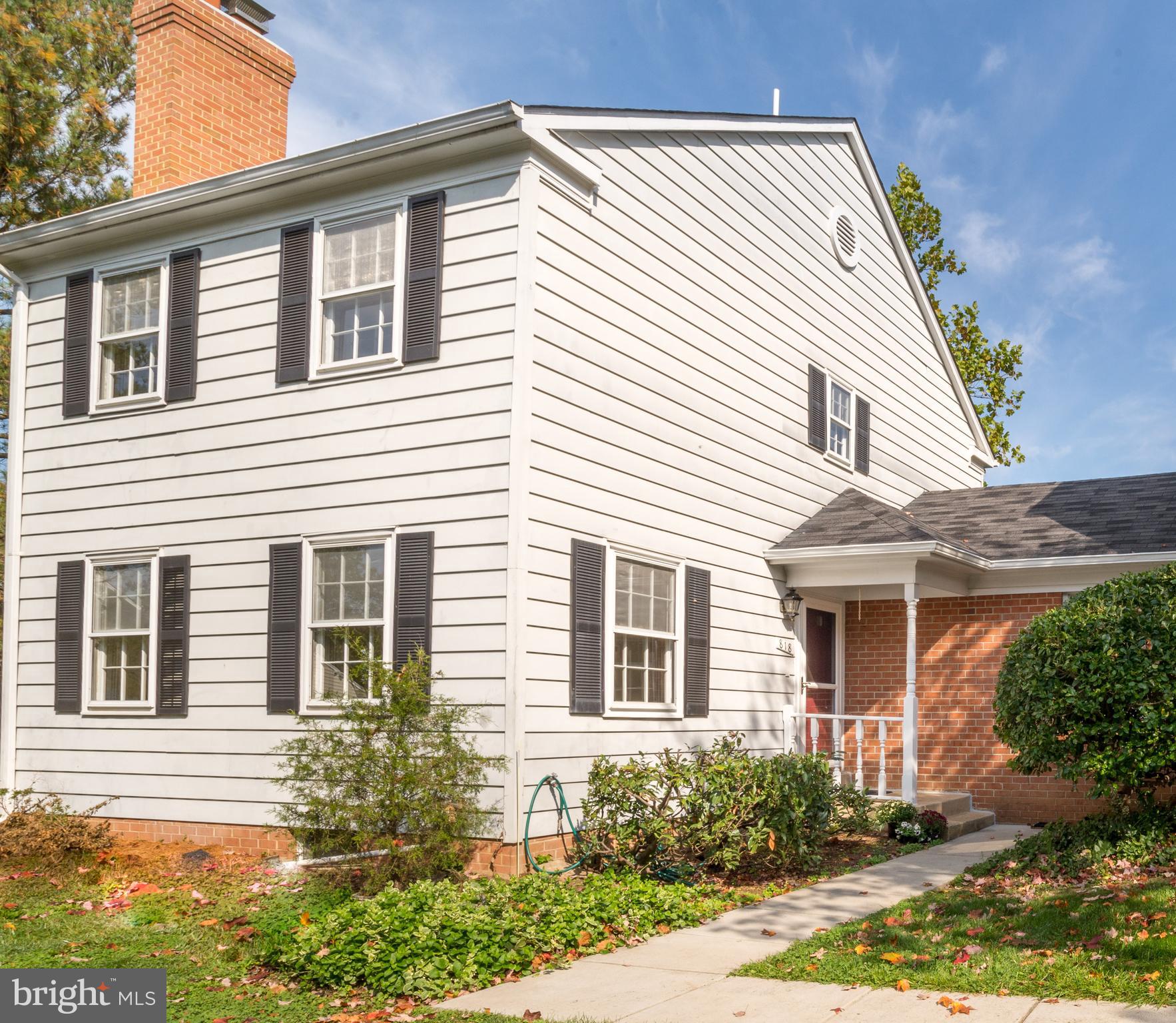 COURTS OF CHANDON - Residential