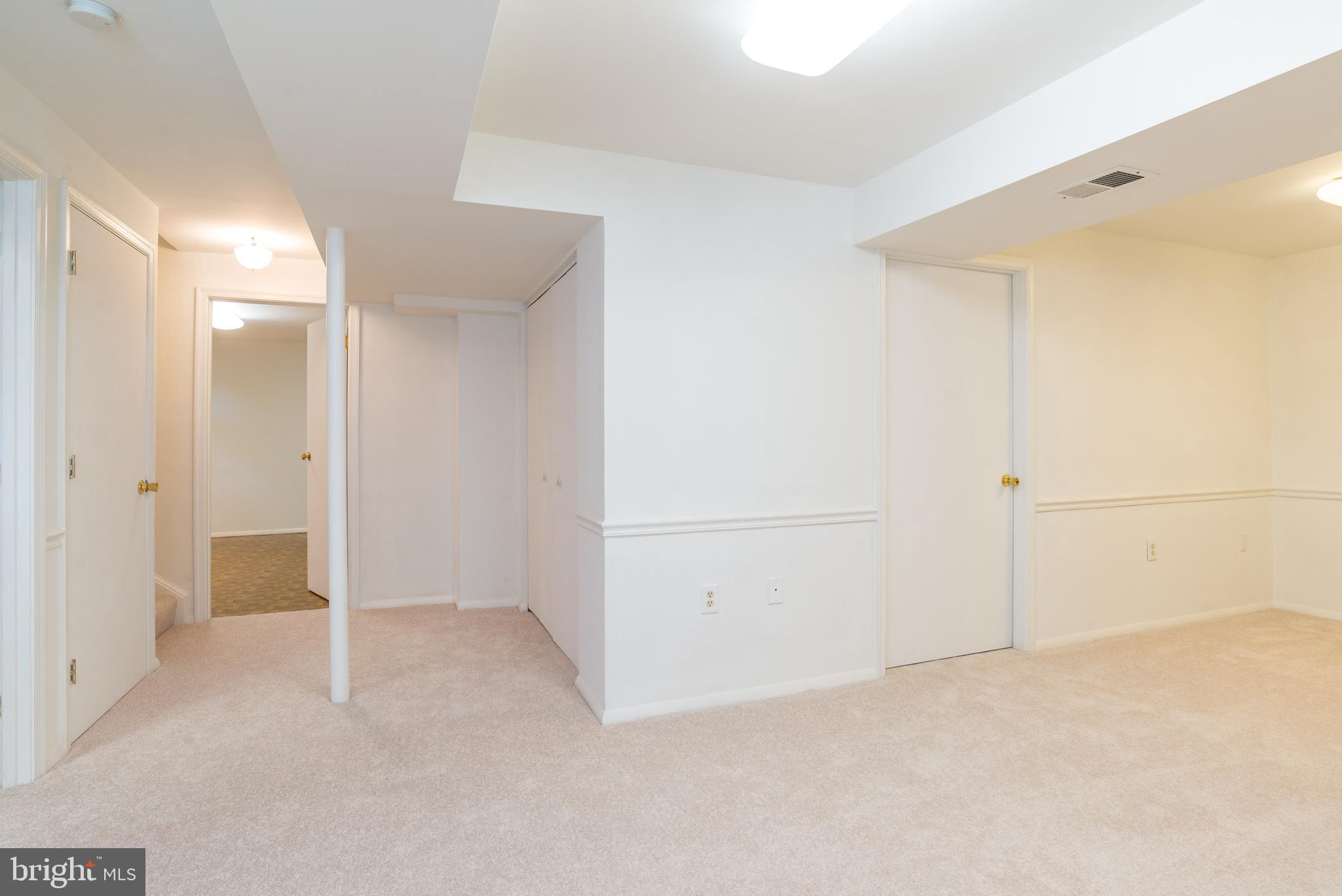 COURTS OF CHANDON - Residential