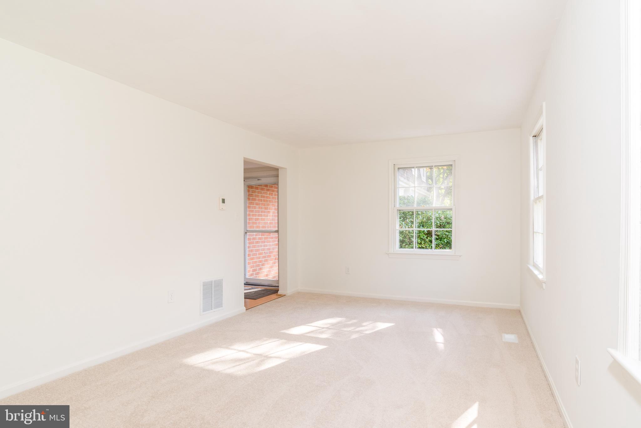 COURTS OF CHANDON - Residential