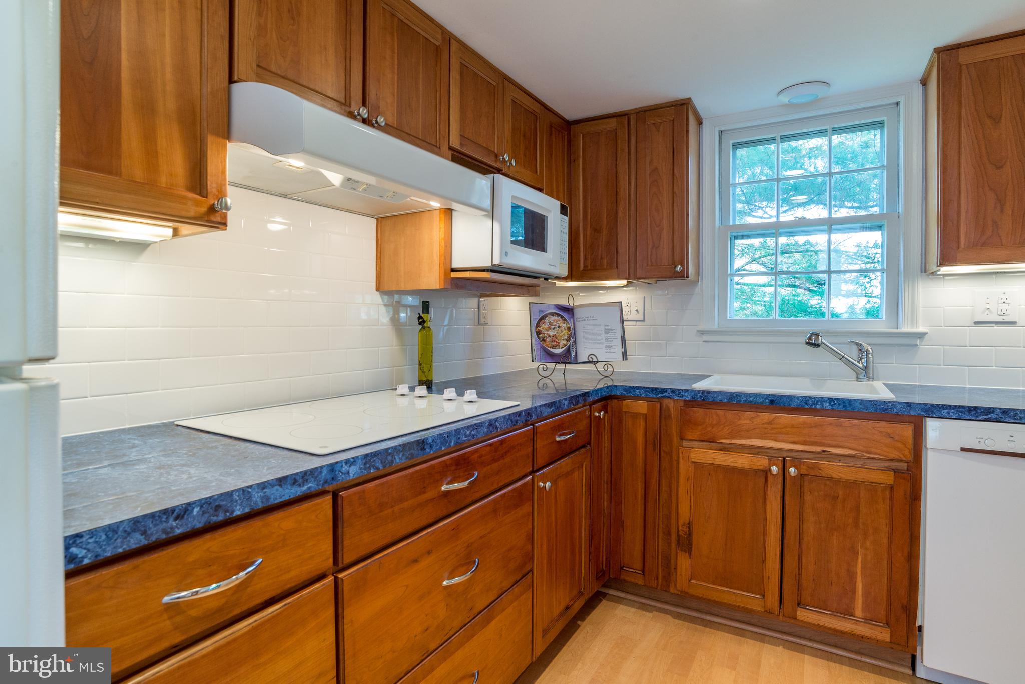 COURTS OF CHANDON - Residential