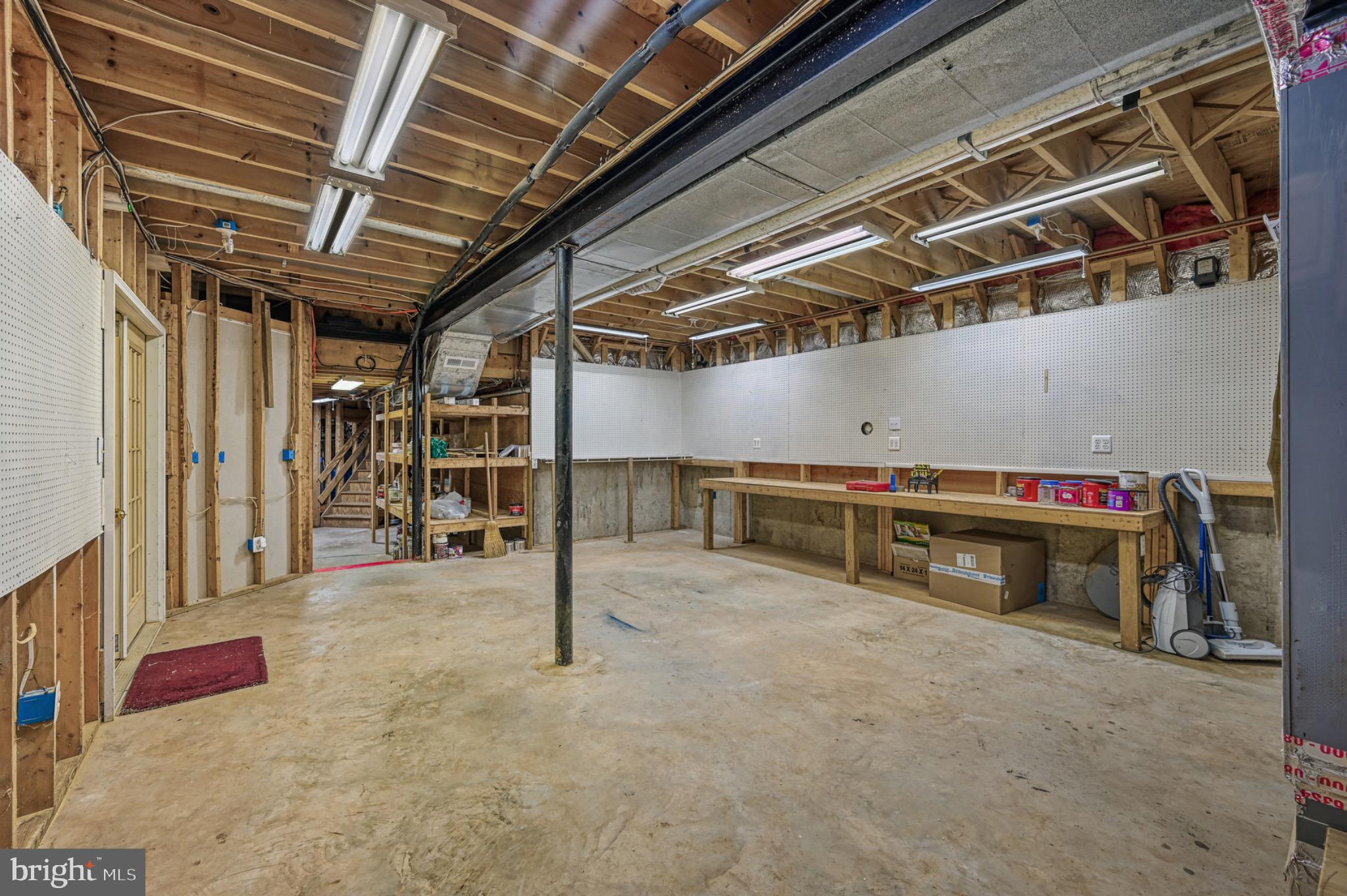 COVENANT COVE - Residential