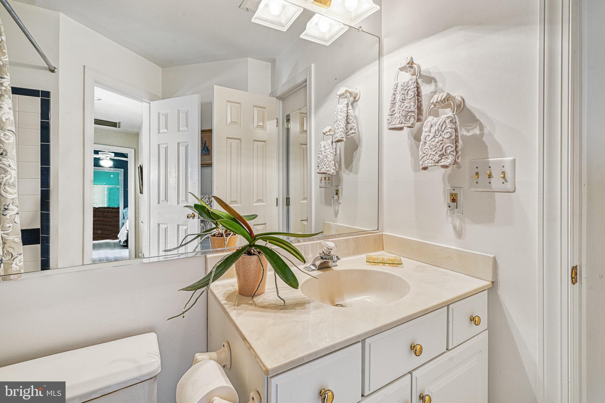 COVENANT COVE - Residential