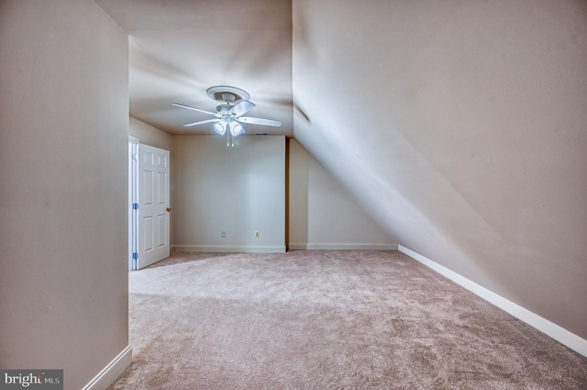 COVENANT COVE - Residential