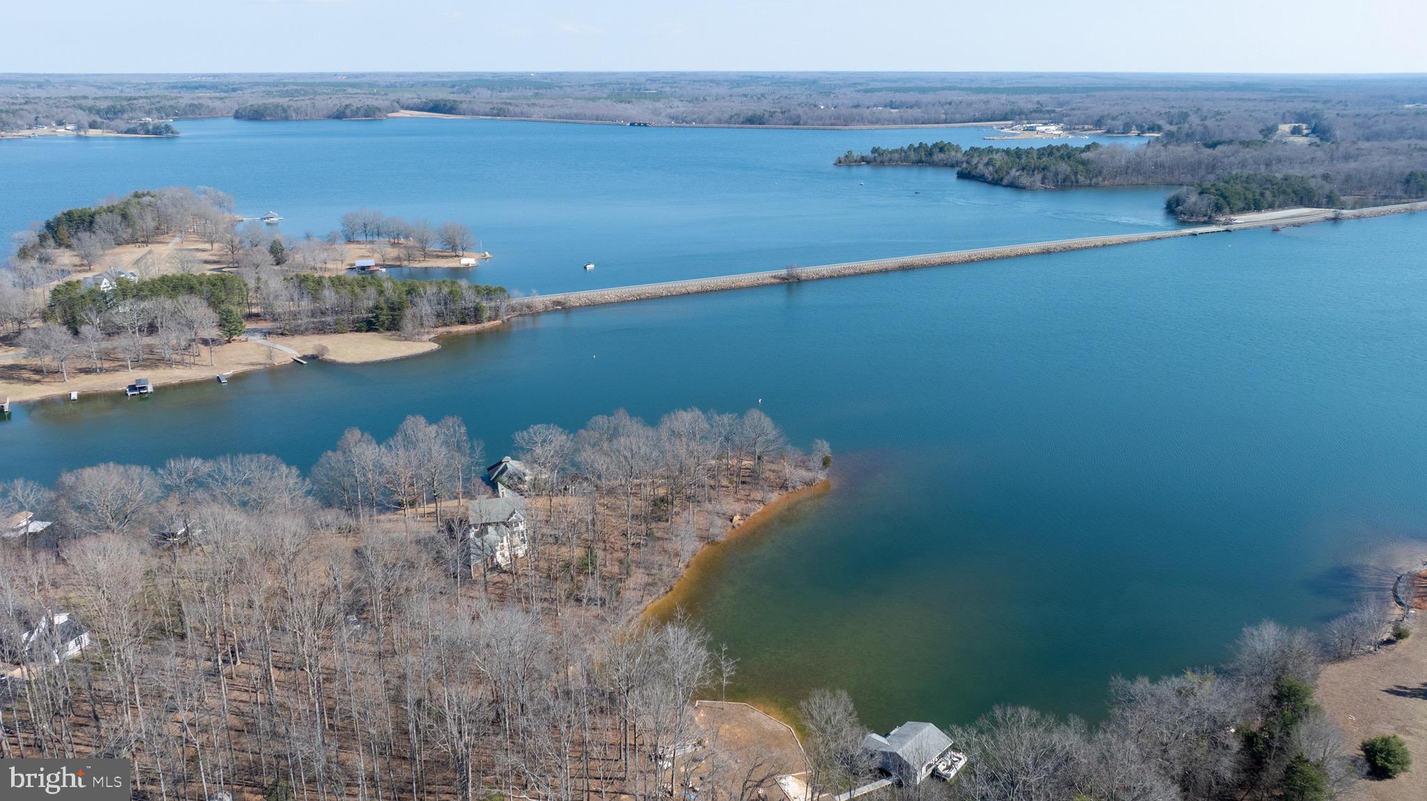 COVENANT COVE - Residential