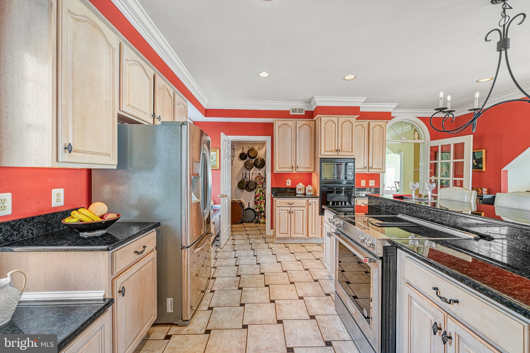 COVENANT COVE - Residential