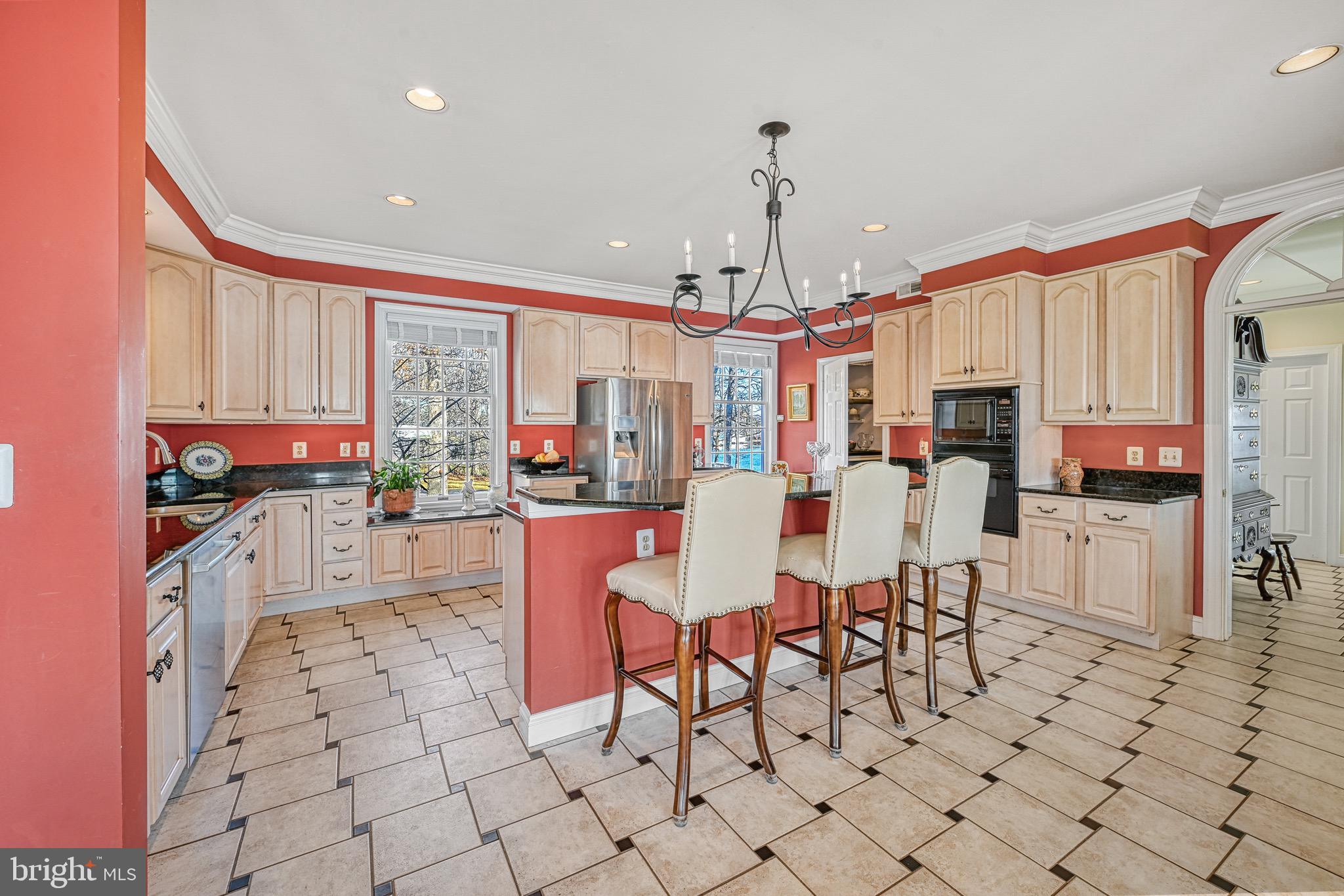 COVENANT COVE - Residential