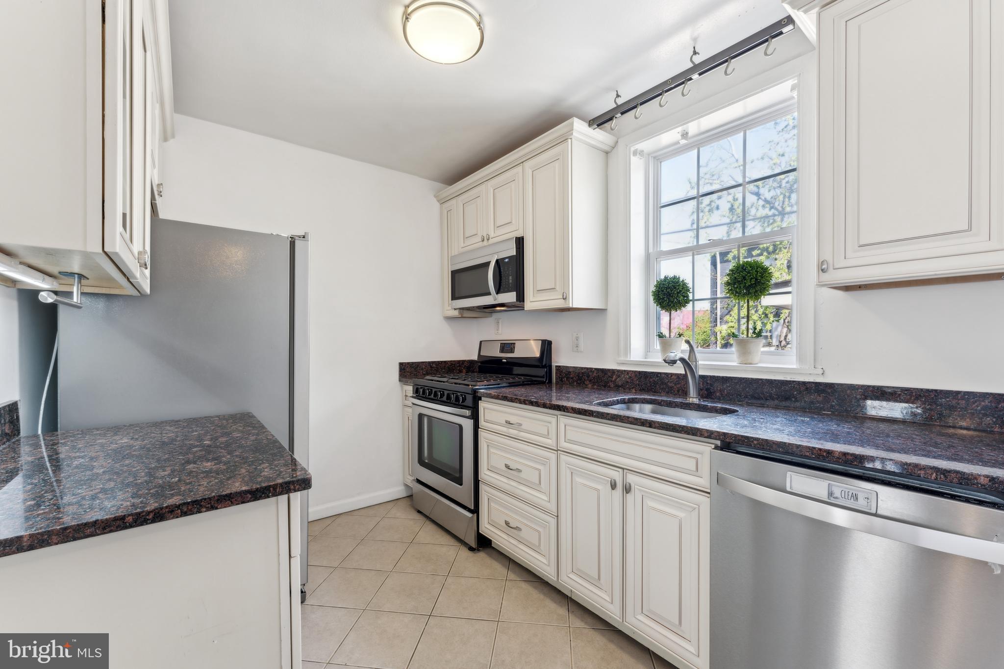 HUME SPRINGS - Residential