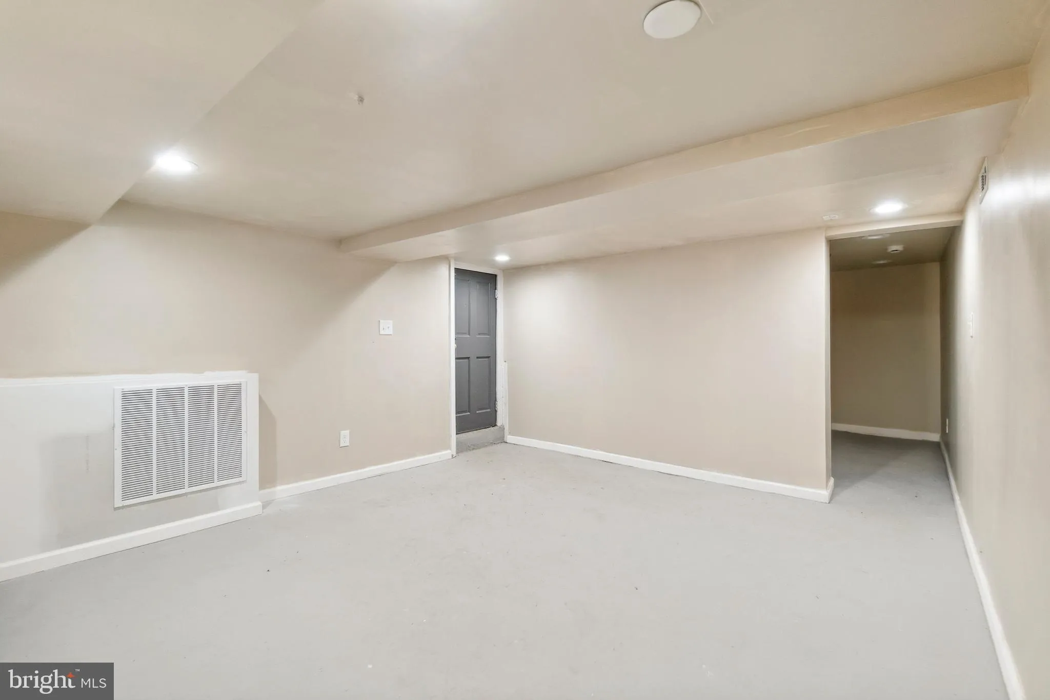 Baltimore, Maryland 21206, United States, 3 Bedrooms Bedrooms, ,3 BathroomsBathrooms,Residential,Active,147417