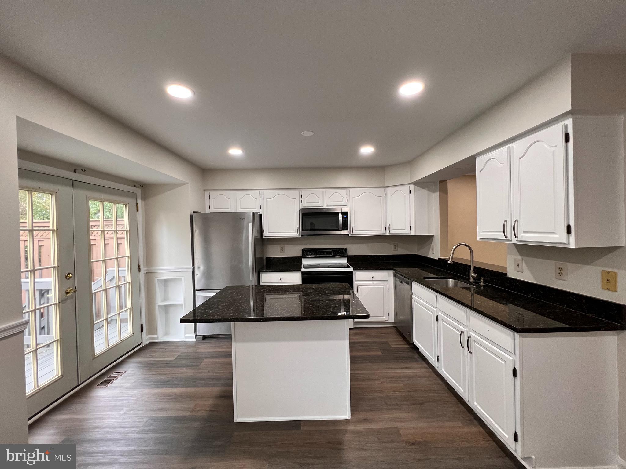 HERITAGE ESTATES - Residential Lease