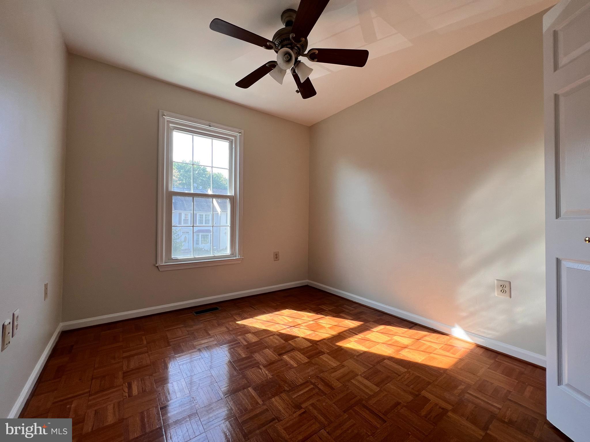 HERITAGE ESTATES - Residential Lease