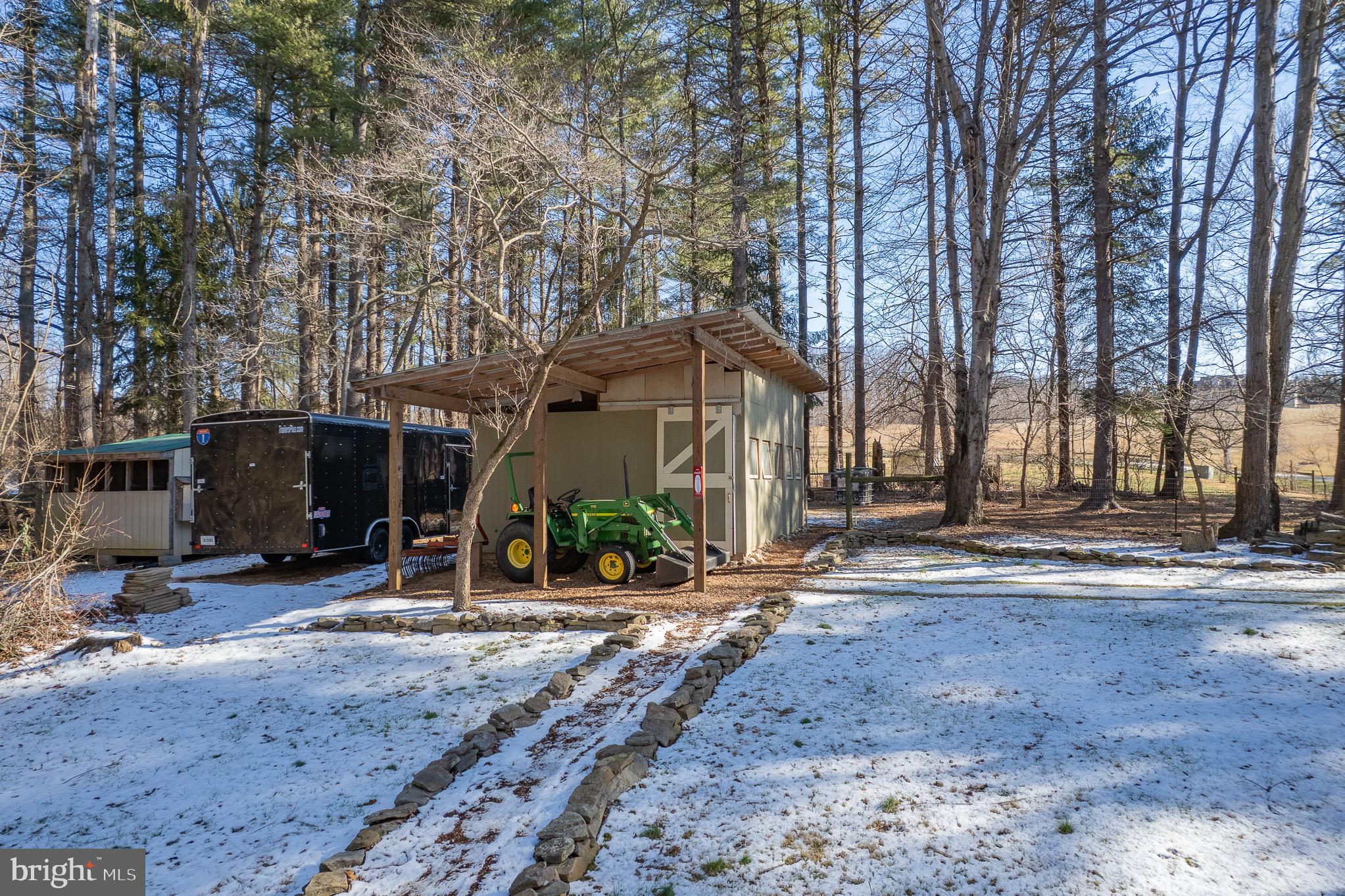 HOPE VALLEY HILLS - Residential