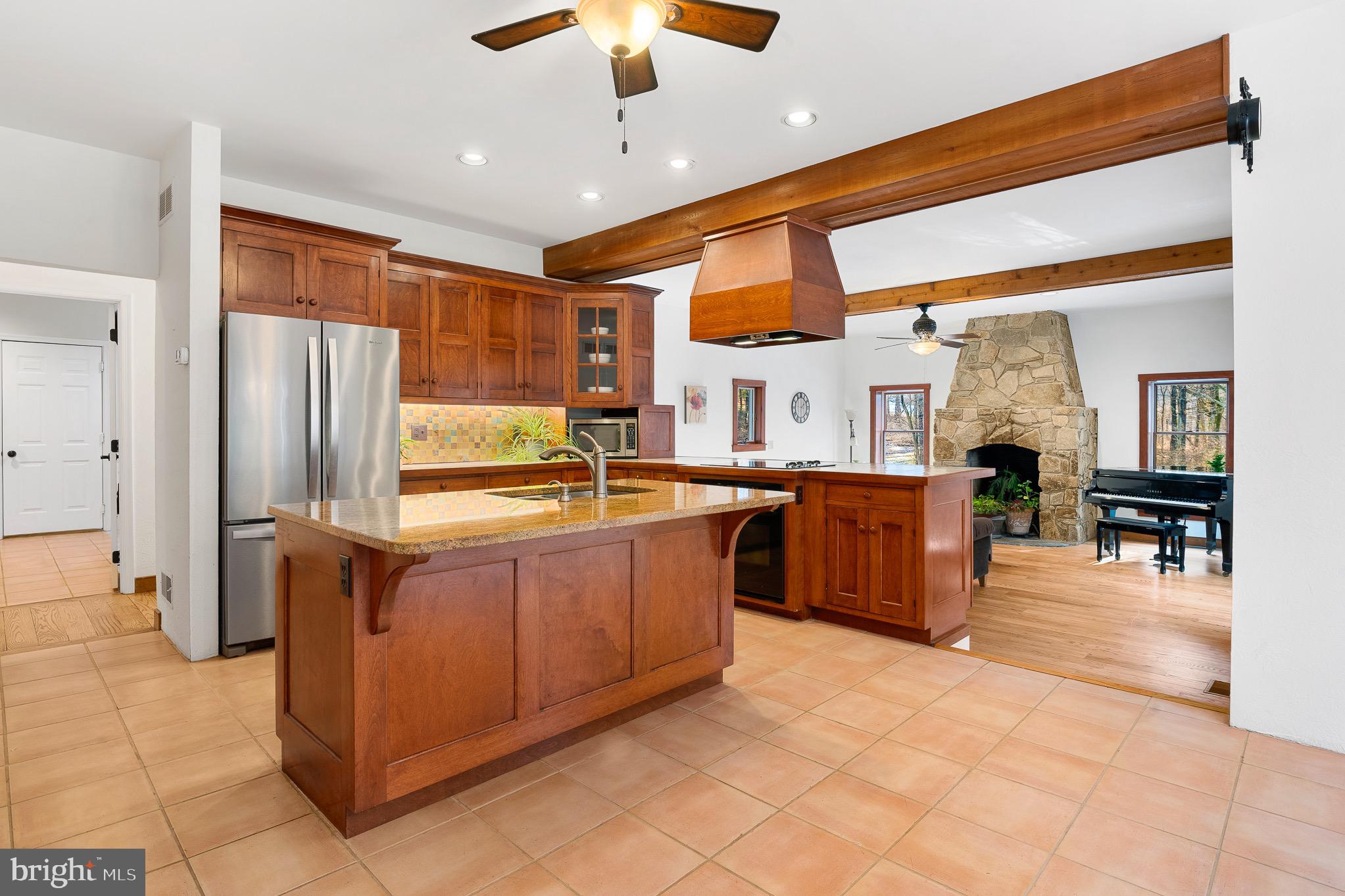 HOPE VALLEY HILLS - Residential