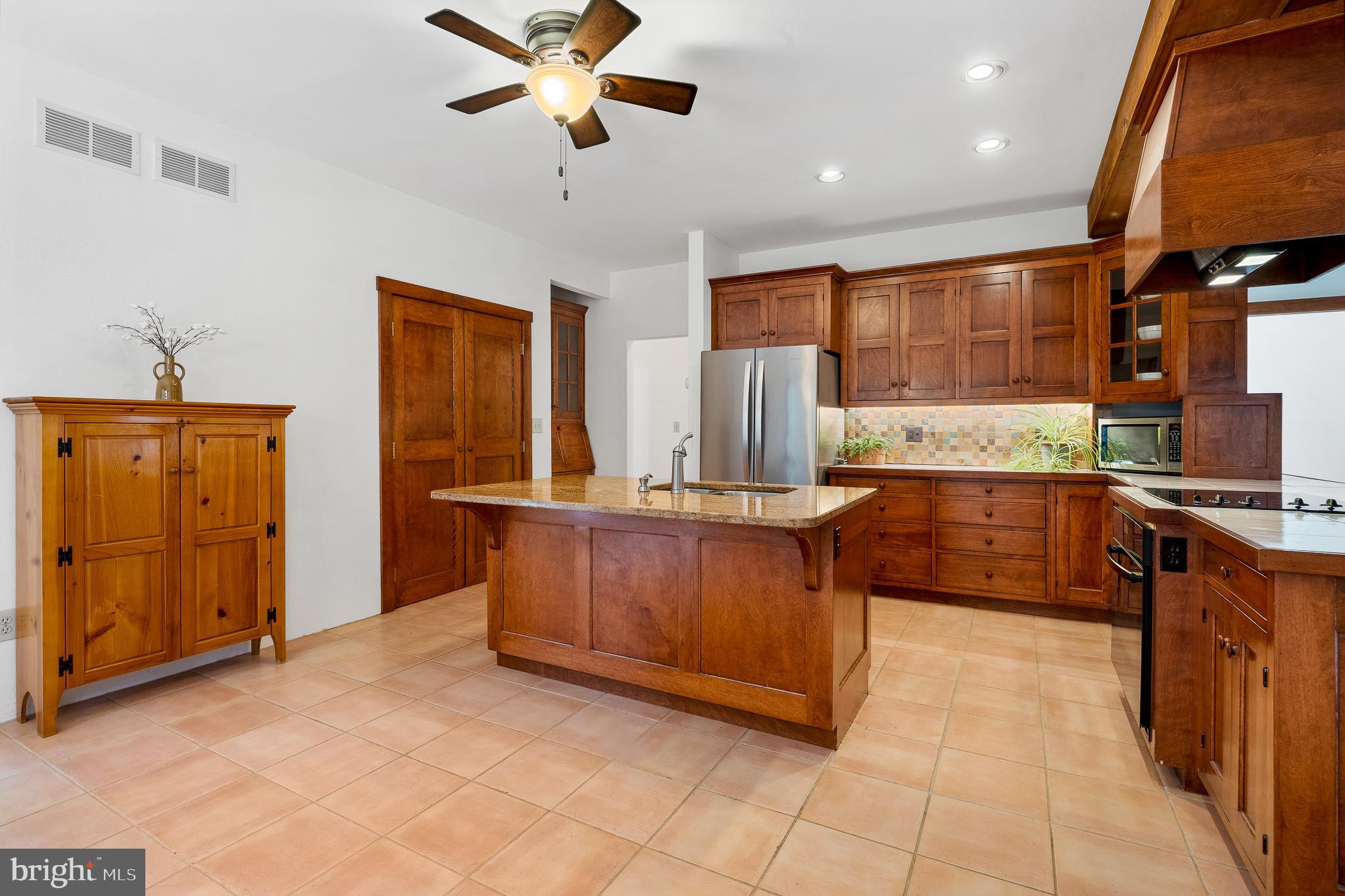 HOPE VALLEY HILLS - Residential