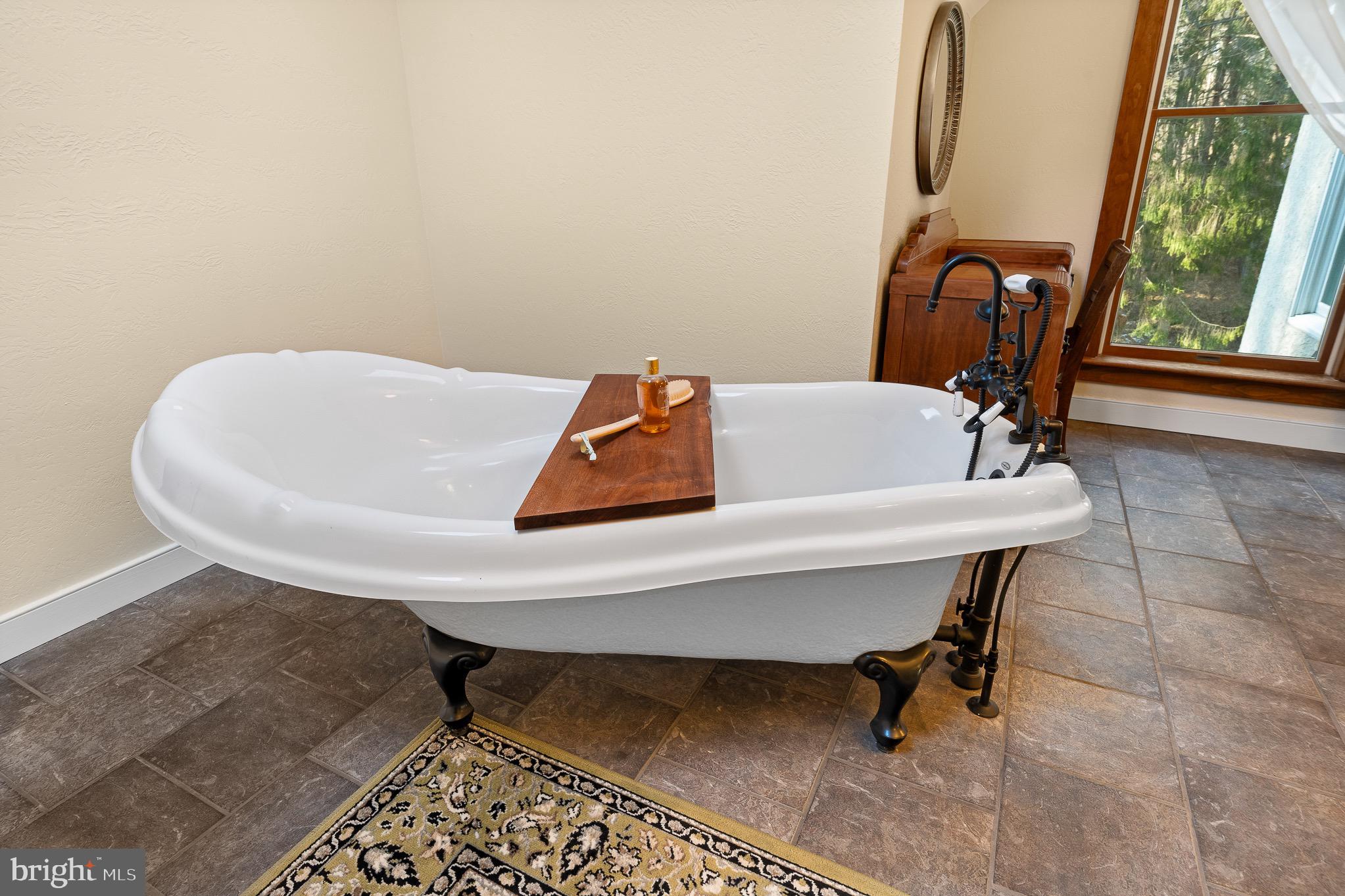 HOPE VALLEY HILLS - Residential