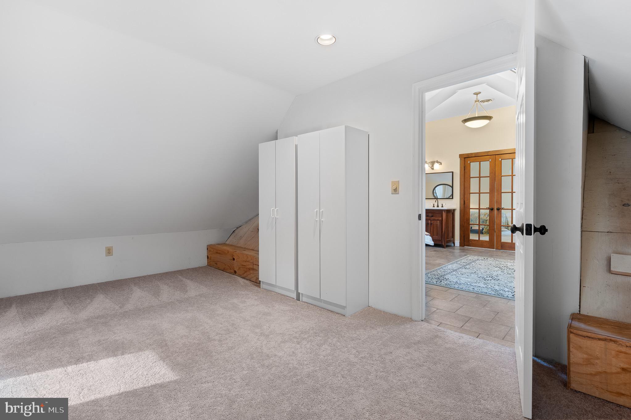 HOPE VALLEY HILLS - Residential