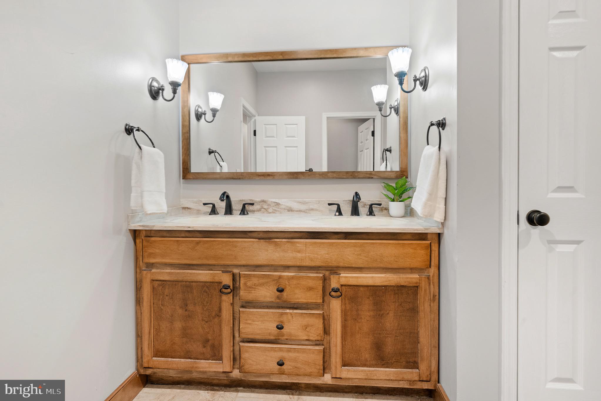 HOPE VALLEY HILLS - Residential