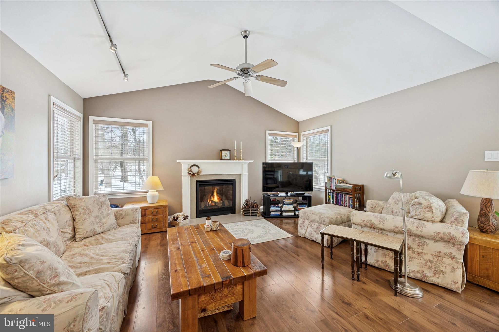 PHEASANT RUN - Residential