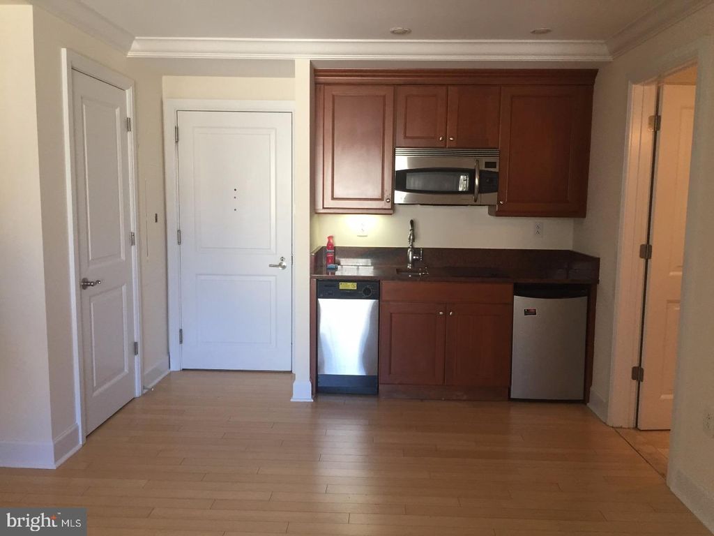 Photo of 1701 - 15 Locust Street #1806, PHILADELPHIA, PA 19103 (MLS # PAPH2550974)