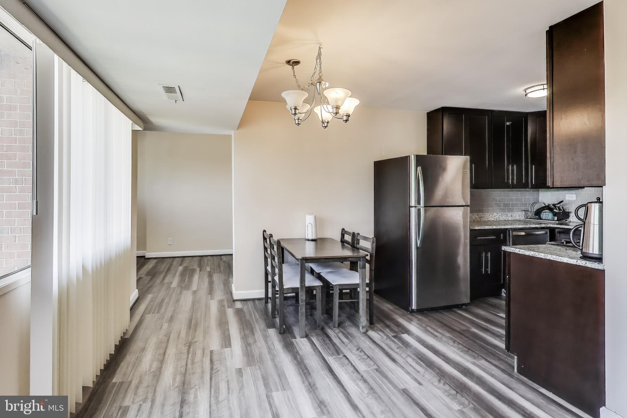 THE SEASONS - Residential