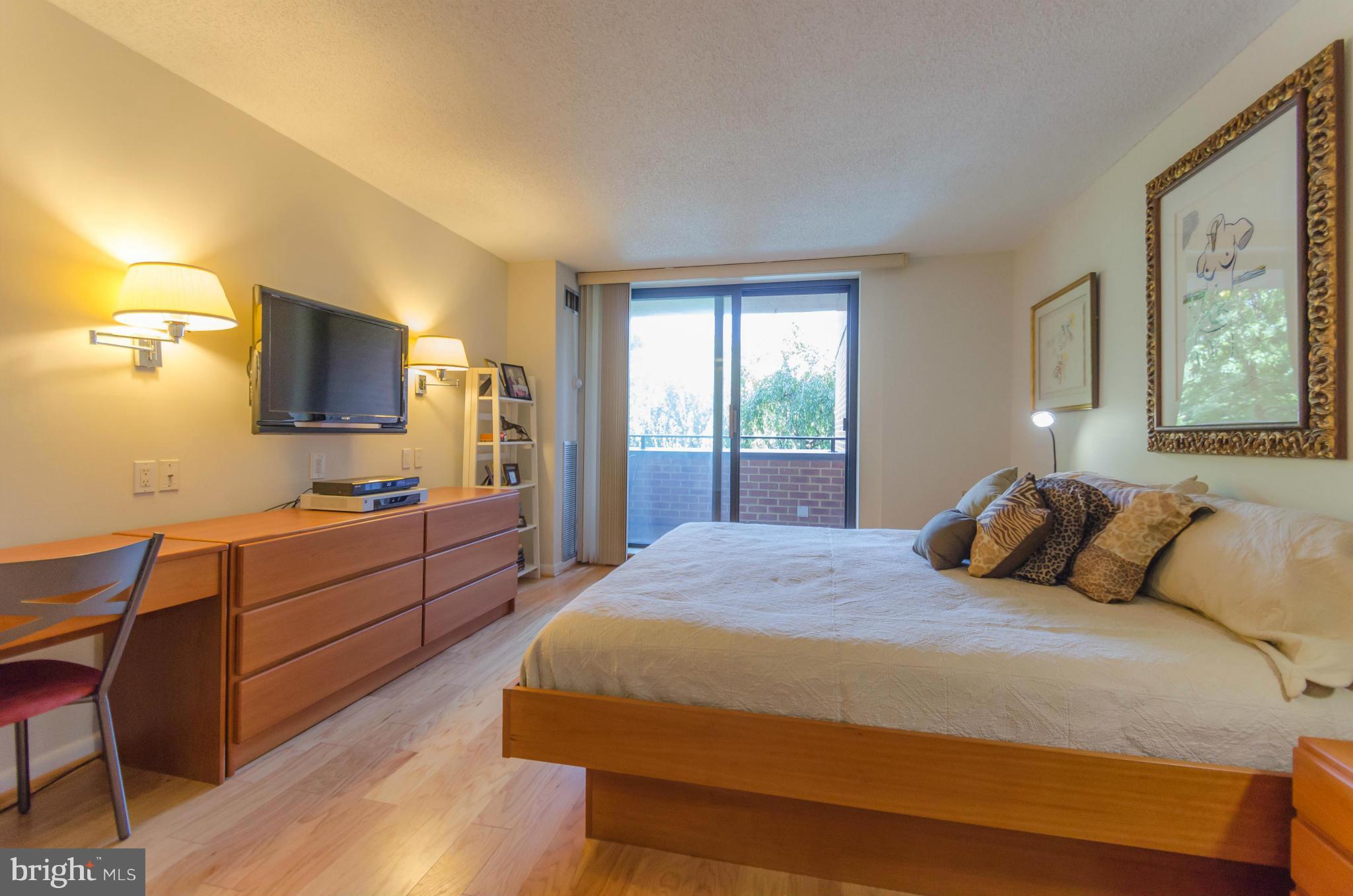 CROSS KEYS - Residential