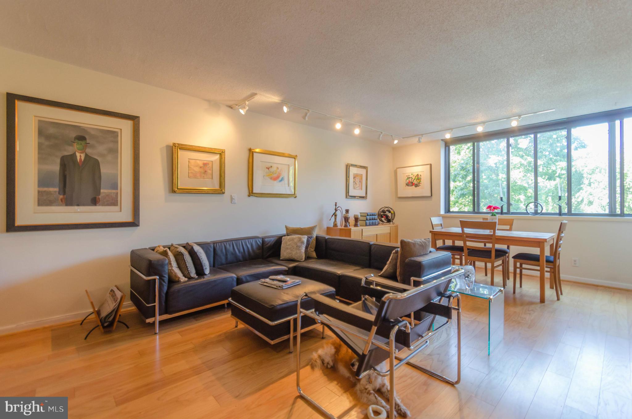 CROSS KEYS - Residential