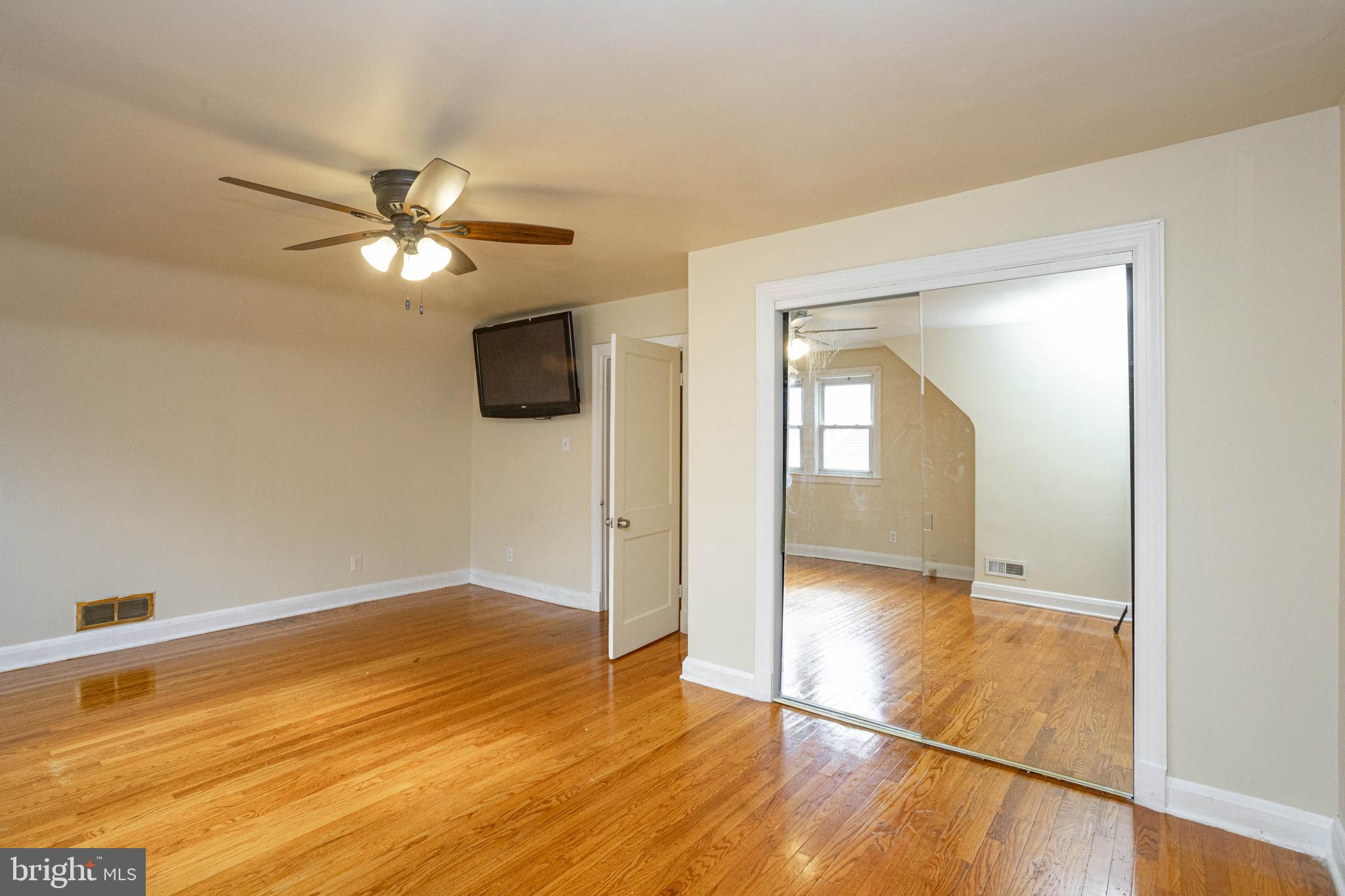 WES THILLS - Residential