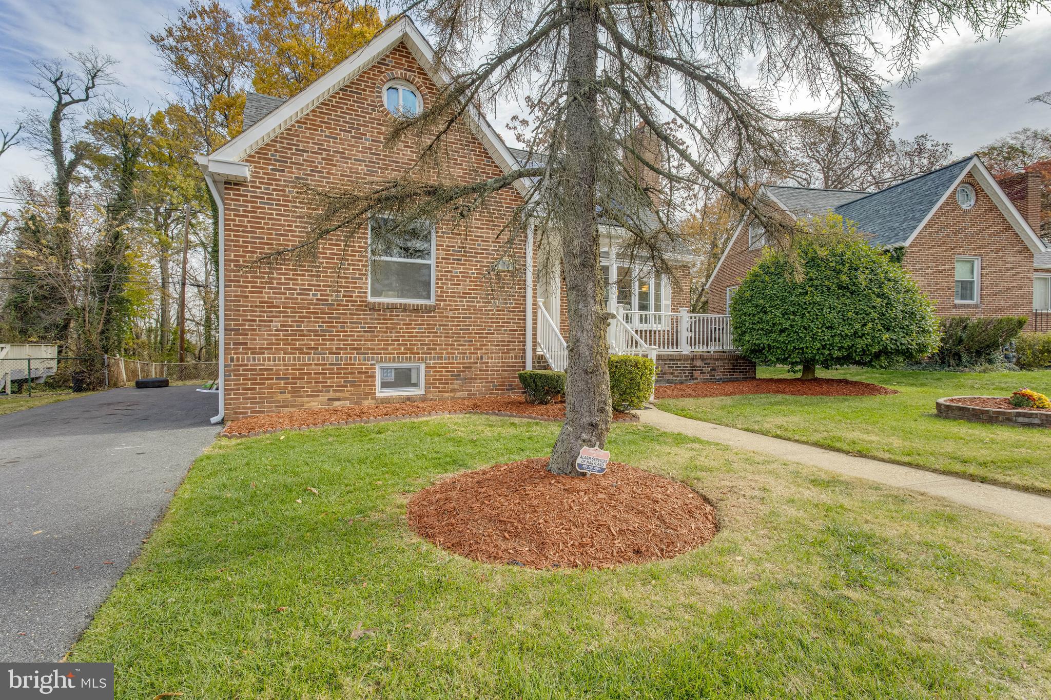 WES THILLS - Residential