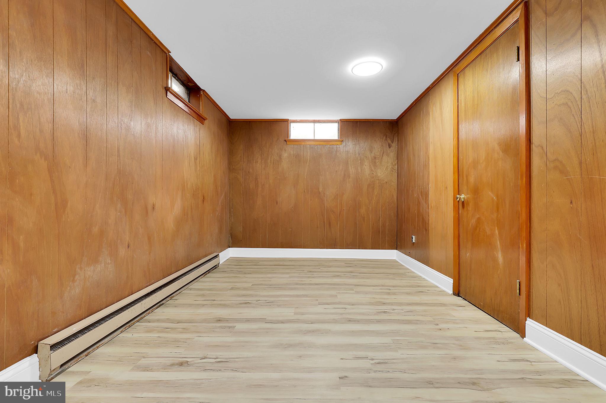 TAMMANY MANOR - Residential