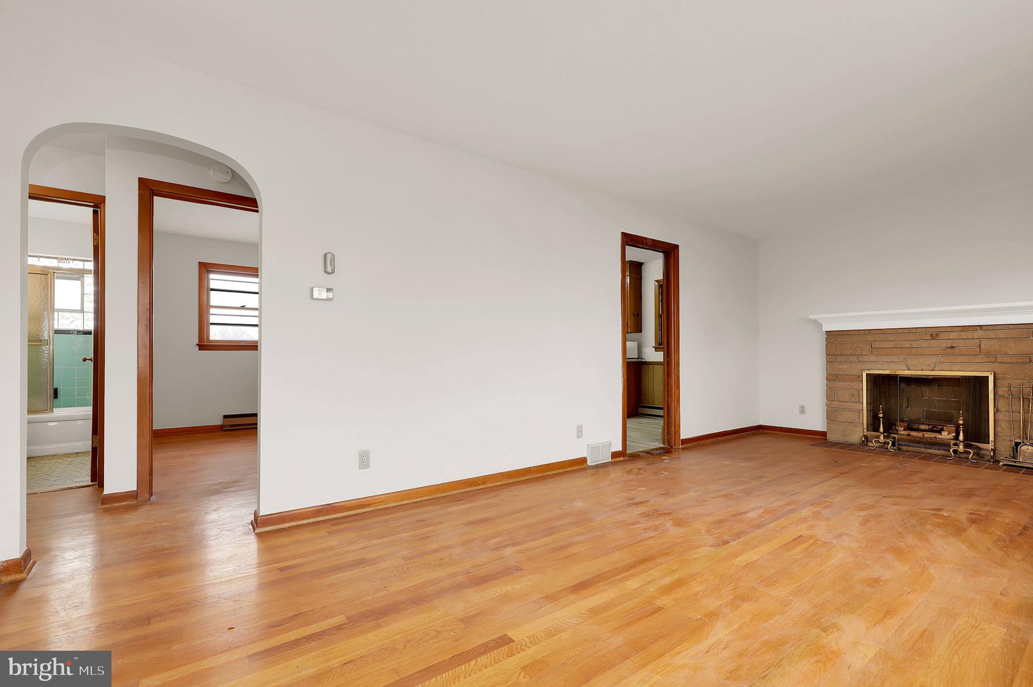 TAMMANY MANOR - Residential